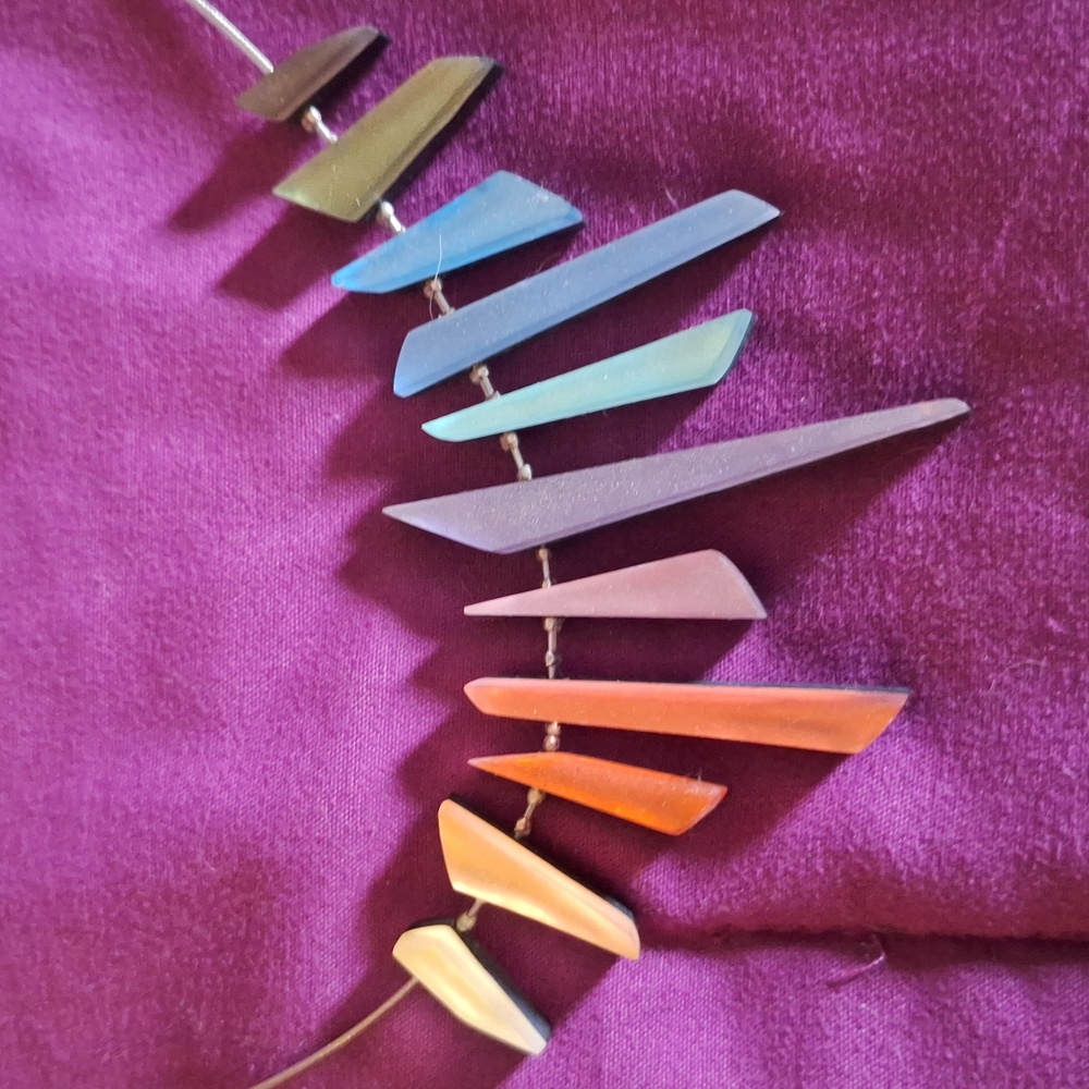 Stunning artisan rainbow necklace - Picture 3 of 3